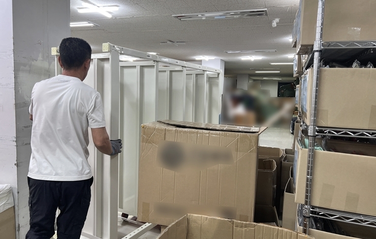 물류창고 경량랙 반출